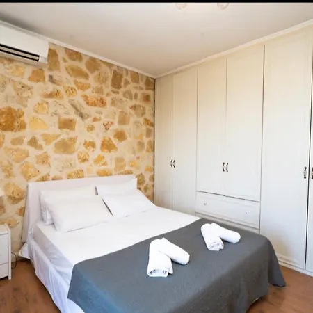 George, Corfu Villa