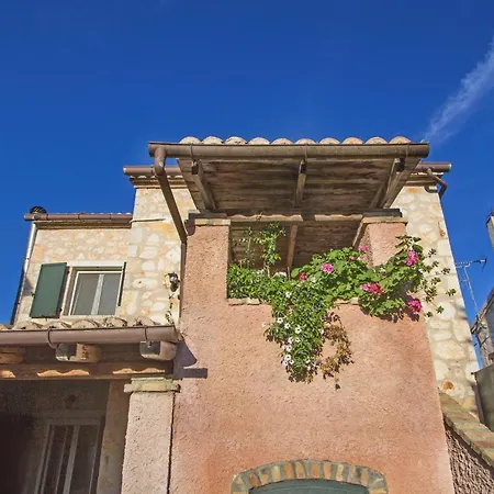 Villa George, Poulades Corfu Vila *
